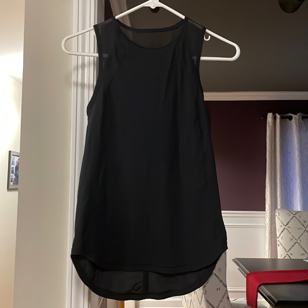 Sculpt tank top in the color black size 0